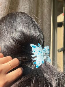 🦋 Butterfly Hair Clutcher