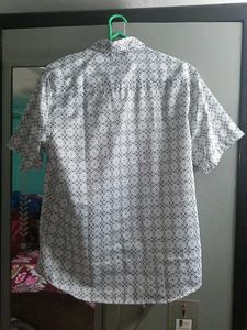 Patterned Short Sleeve Shirt
