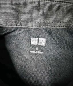 UNIQLO Black Polo T-shirt