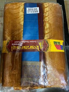 Banaras Sarees Brand New ( All 3300 Rs )