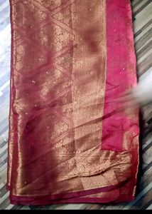 Elegant Pink &amp; Gold Saree