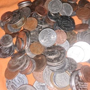 200 Assorted Coins