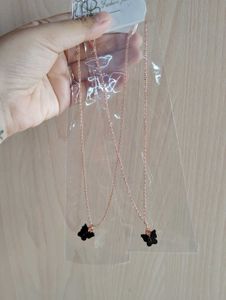 BLACK HEART NECKLACE 💜-2 PCS