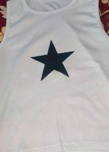 star print sleeveless top
