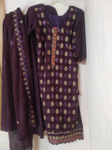 Purple Embellished Kurta With Full Gear Plazo💓