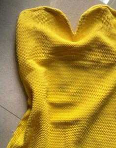 💛 Vibrant Yellow Strapless Bodycon Tube Dress