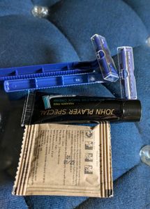 Razor With Shaving Cream