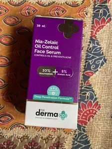 Derma Co Nia-Zelaic Face Serum