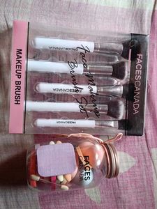 Faces Canada Makeup Brush Set & Blender