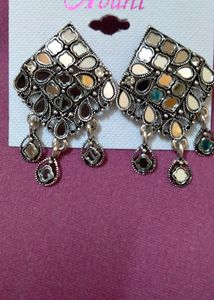 Earings