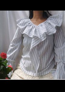 Frilled Top