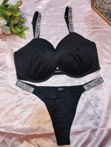 Victoria&#39;s Secret Lingerie Set