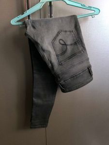High-Waisted Grey Jeans