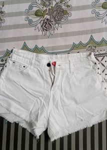 White Shorts For Waist 28-30
