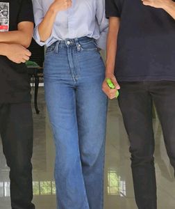 H&amp;M STRAIGHT JEANS