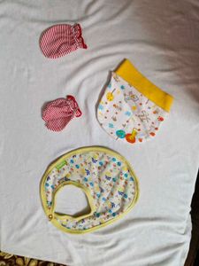 Baybee Floral Bib And New Born Set
