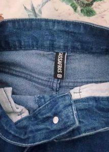 Side Slit Highrise Stretchable Jeans