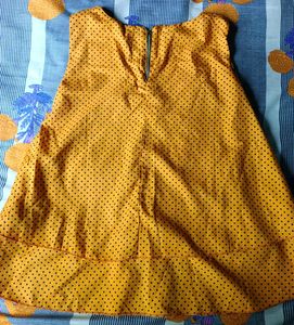 Mustard Yellow Sleevless Top🎀