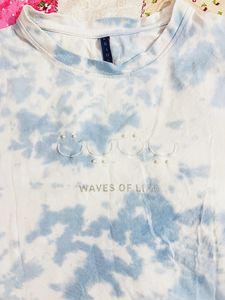 Printed Blue-White Top
