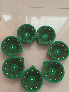 Set of 7 Decorative Diyas