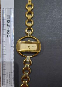 Vintage Golden Watch For Women