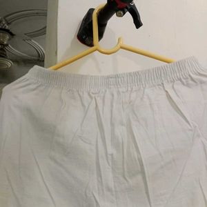 White Pants - Casual Comfort