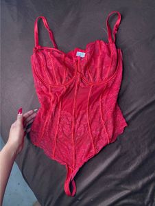 lace red corset bodysuit 😍❣️