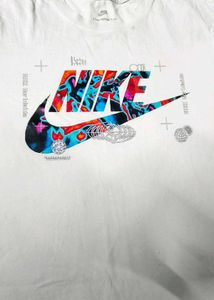 NIKE Logo Print Crew-Neck T-Shirt white colour