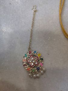 Best Quality Fashion Earstuds For Traditional Wear