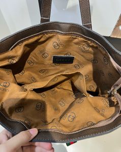 Elegant Designer Gucci Handbag