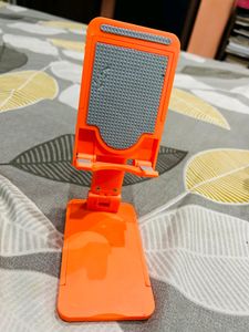 PORTABLE MOBILE STAND