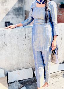 Boutique stitched short kurti with trousers❤️