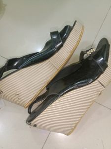 Black Sandal