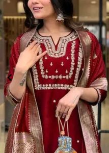 women embroidered straight kurta with dupatta and