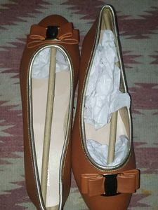 Women Brown Ballerinas