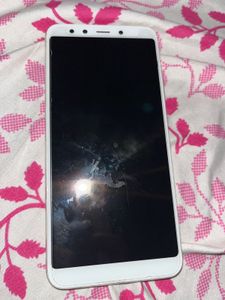 Xiaomi Mi A2 Android One - Excellent Condition!