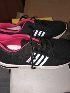 Sports Shoes/Sneakers For Women