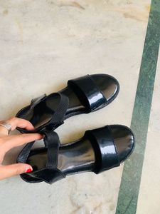 Black Heel Sleepers🌸🦋💖