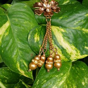 Elegant Golden Long Brooch