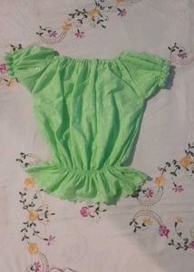 Cute Green Puff Sleeve Top
