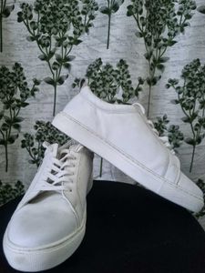 (New) White Leather Sneakers