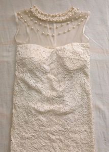 Cute pearl neck mini dress.🤍