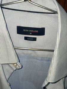 Men&#39;s Button-Down Shirt