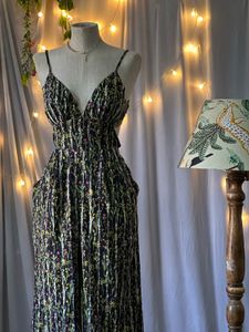 Floral jumpsuit with pockets