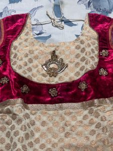 Elegant Embroidered Kurti