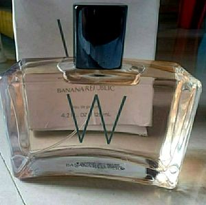 Banana Republic Perfume+Free Maybelline Lip Crayon