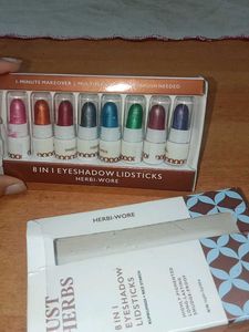 JUST HERBS Herbi-Wore Eyeshadow Lidsticks