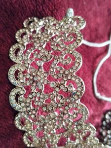 Sparkling Choker Necklace