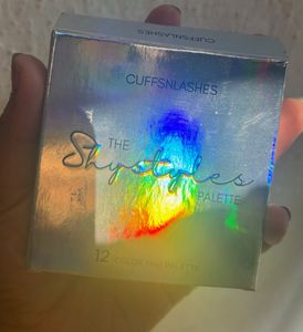 New - Glitter Eyeshadow Pallete (new & unused)