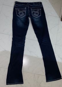 It’s a Y2K Low Waist Jeans!!!